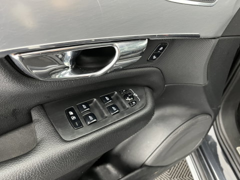 Volvo XC90 2.0 T8 Twin Engine AWD Inscription [ 7-Pers. ] (INCL-BTW) Aut. *PANO | HEAD-UP | LUXURY-LEATHER | FULL-LED | DIGI-COCKPIT | NAVI-FULLMAP | CARPLAY | ECC | HEATED-COMFORTSEATS | LANE-ASSIST | PDC | TOWBAR | 19"ALU*