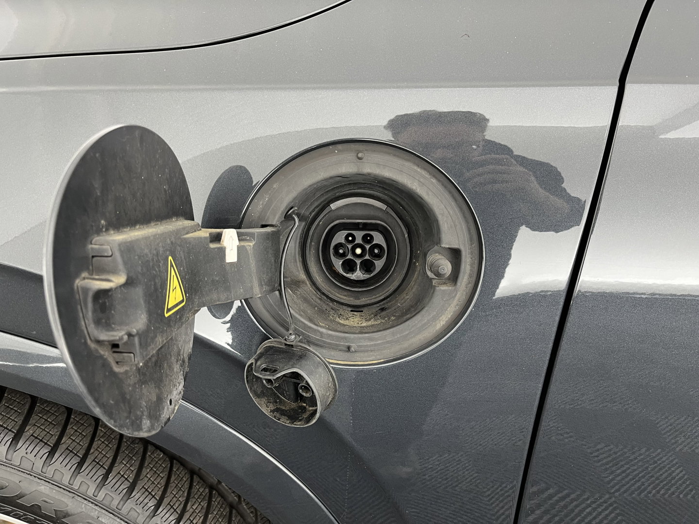 Volvo XC90 2.0 T8 Twin Engine AWD Inscription [ 7-Pers. ] (INCL-BTW) Aut. *PANO | HEAD-UP | LUXURY-LEATHER | FULL-LED | DIGI-COCKPIT | NAVI-FULLMAP | CARPLAY | ECC | HEATED-COMFORTSEATS | LANE-ASSIST | PDC | TOWBAR | 19"ALU*