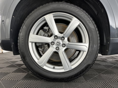 Volvo XC90 2.0 T8 Twin Engine AWD Inscription [ 7-Pers. ] (INCL-BTW) Aut. *PANO | HEAD-UP | LUXURY-LEATHER | FULL-LED | DIGI-COCKPIT | NAVI-FULLMAP | CARPLAY | ECC | HEATED-COMFORTSEATS | LANE-ASSIST | PDC | TOWBAR | 19"ALU*