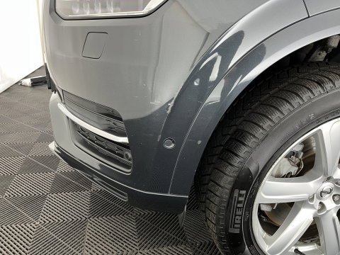 Volvo XC90 2.0 T8 Twin Engine AWD Inscription [ 7-Pers. ] (INCL-BTW) Aut. *PANO | HEAD-UP | LUXURY-LEATHER | FULL-LED | DIGI-COCKPIT | NAVI-FULLMAP | CARPLAY | ECC | HEATED-COMFORTSEATS | LANE-ASSIST | PDC | TOWBAR | 19"ALU*
