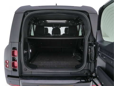 Land Rover Defender 110 2.0 P400e 110 XS Edition (Plug-in) (INCL-BTW-BPM) *PANO | LEATHER | FULL-LED | MERIDIAN-AUDIO | BLINDSPOT | TOPVIEW | AIRSUSPENSION | HEATED-COMFORTSEATS | KEYLESS | CARPLAY | LANE-ASIST | DAB+ | PRIVACYGLASS | 20''ALU*