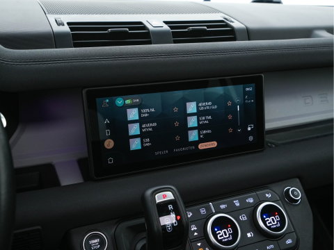 Land Rover Defender 110 2.0 P400e 110 XS Edition (Plug-in) (INCL-BTW-BPM) *PANO | LEATHER | FULL-LED | MERIDIAN-AUDIO | BLINDSPOT | TOPVIEW | AIRSUSPENSION | HEATED-COMFORTSEATS | KEYLESS | CARPLAY | LANE-ASIST | DAB+ | PRIVACYGLASS | 20''ALU*