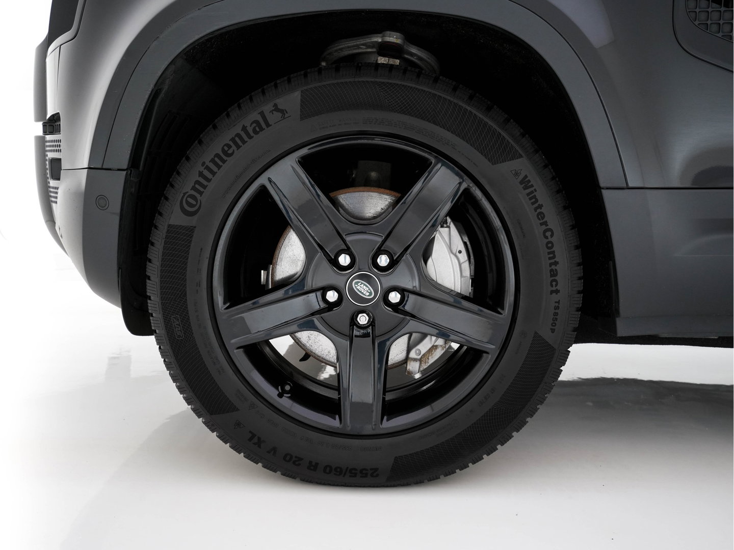 Land Rover Defender 110 2.0 P400e 110 XS Edition (Plug-in) (INCL-BTW-BPM) *PANO | LEATHER | FULL-LED | MERIDIAN-AUDIO | BLINDSPOT | TOPVIEW | AIRSUSPENSION | HEATED-COMFORTSEATS | KEYLESS | CARPLAY | LANE-ASIST | DAB+ | PRIVACYGLASS | 20''ALU*