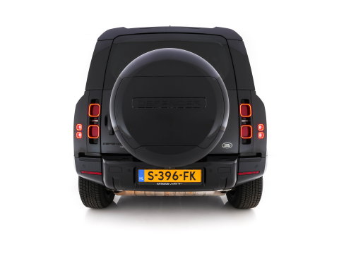 Land Rover Defender 110 2.0 P400e 110 XS Edition (Plug-in) (INCL-BTW-BPM) *PANO | LEATHER | FULL-LED | MERIDIAN-AUDIO | BLINDSPOT | TOPVIEW | AIRSUSPENSION | HEATED-COMFORTSEATS | KEYLESS | CARPLAY | LANE-ASIST | DAB+ | PRIVACYGLASS | 20''ALU*