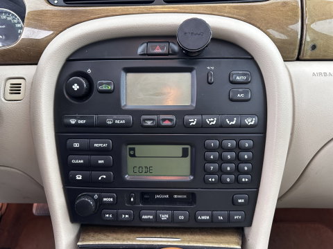 Jaguar X-Type 2.5 V6 AWD ##HEADGASKET LEAKING ##Aut. *SUNROOF | ECC | PDC | CRUISE | VELOURS | JAGUAR-AUDIO | 16"ALU*