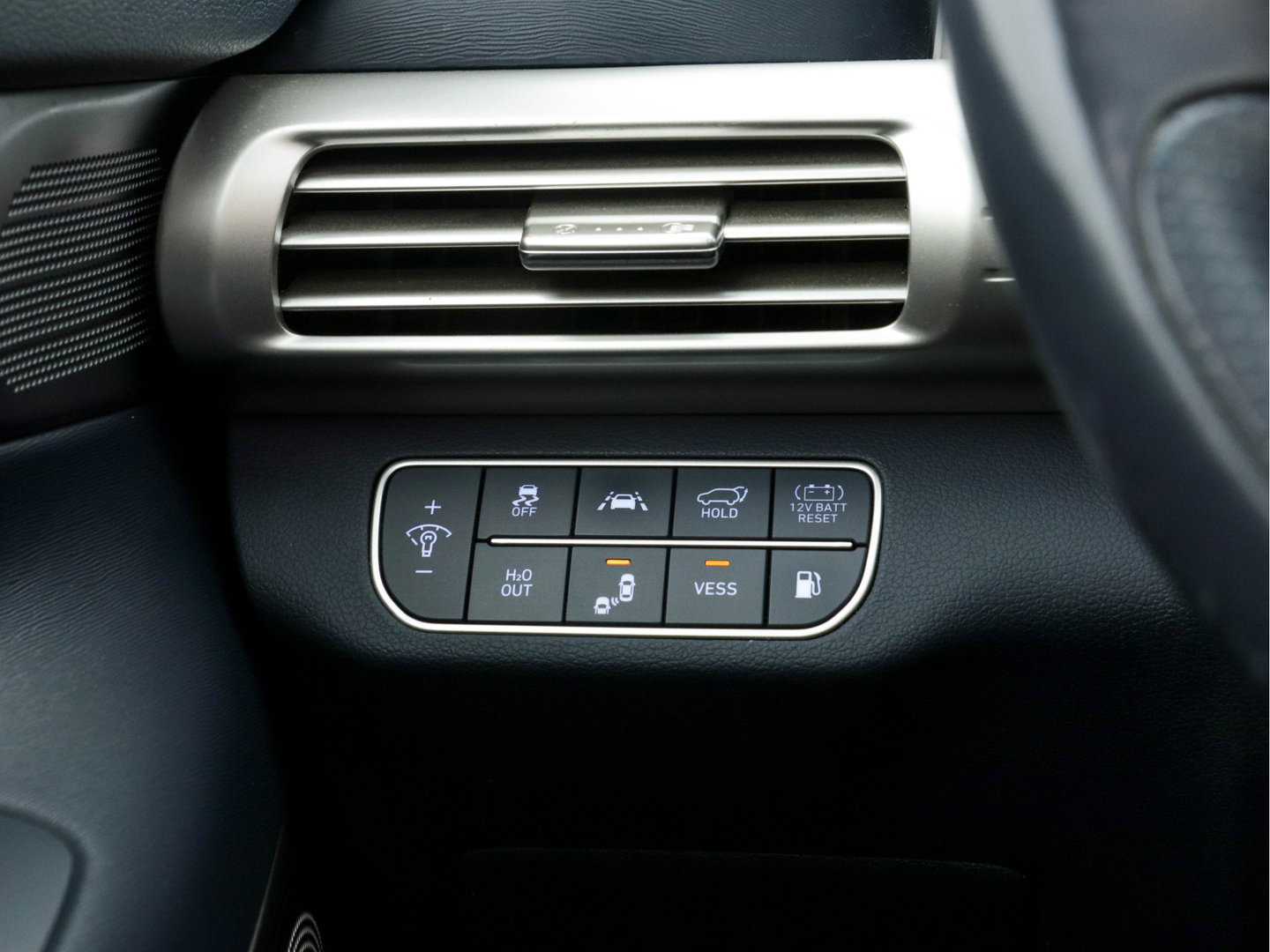 Hyundai NEXO FCEV Plus Pack [ HYDROGENIUM ] (INCL-BTW) *PANO | LEATHER | KRELL-AUDIO | NAVI-FULLMAP | ADAPTIVE-CRUISE |  FULL-LED | KEYLESS | DAB | DIGI-COCKPIT | TOPVIEW | SHIFTPADDLES | COMFORTSEATS | 19"ALU*