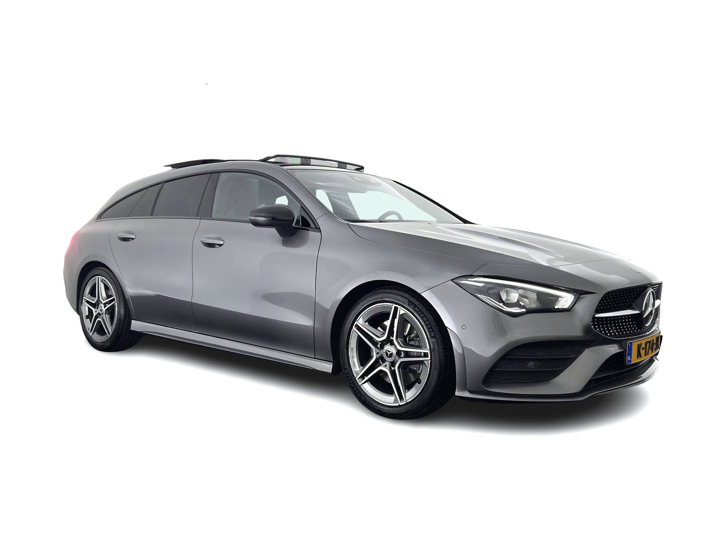Mercedes-Benz CLA-Klasse Shooting Brake 200 Business Solution AMG (INCL.BTW) Aut. *PANO | LEATHER-MICROFIBRE | FULL-LED | HEATED-SPORTSEATS | AMBIENT-LIGHT | DIGI-COCKPIT | DAB+ | NAVI-FULLMAP | CAMERA | PRIVACYGLASS | SHIFTPADDLES | 18''ALU*