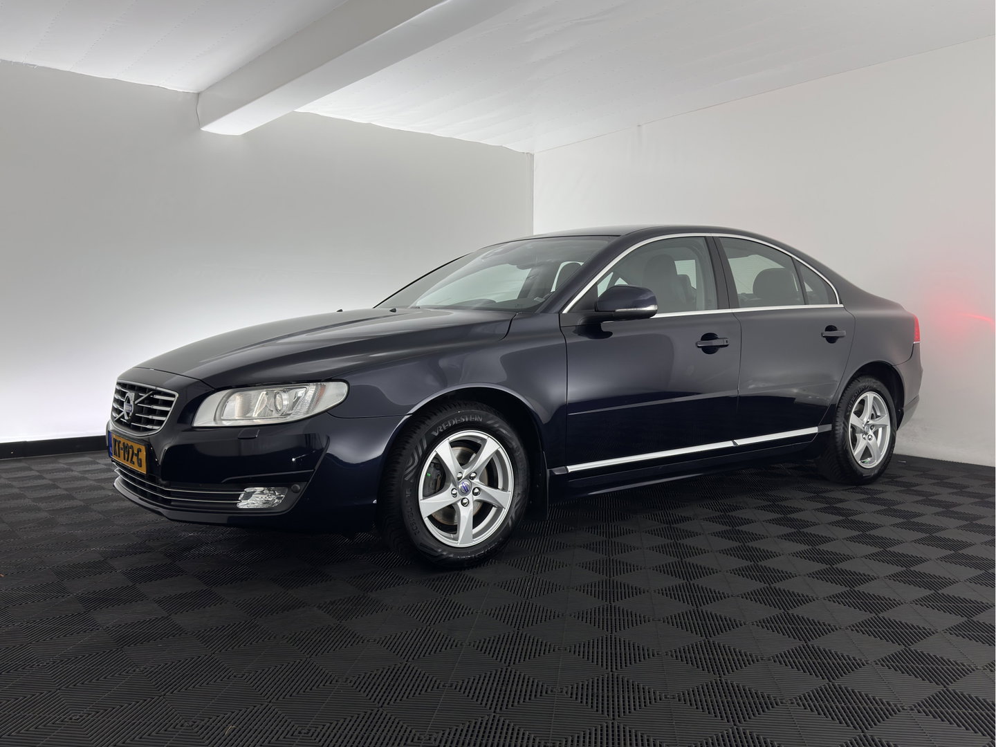 Volvo S80 2.0 D4 Summum Aut. *LEATHER | XENON | MEMORY-PACK | NAVI-FULLMAP | SHIFT-PADDLES | ECC | PDC | CRUISE | 16''ALU | TOWBAR*