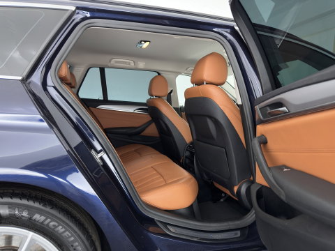 BMW 5 Serie Touring 520d Executive Aut. *LEATHER | FULL-LED | NAVI-FULLMAP | COMFORT-SEATS | PRIVACY-GLASS | ECC | PDC | CRUISE | 17''ALU*