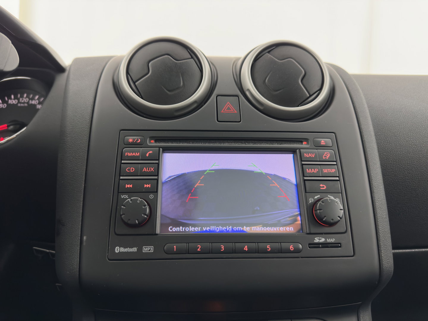 Nissan QASHQAI+2 2.0 Tekna [7-Pers.] *PANO | XENON | BOSE-SOUND | HEATED-COMFORTSEATS | CAMERA | NAVI-FULLMAP | PRIVACY-GLASS | ECC | PDC | CRUISE | 17''ALU | TOWBAR*