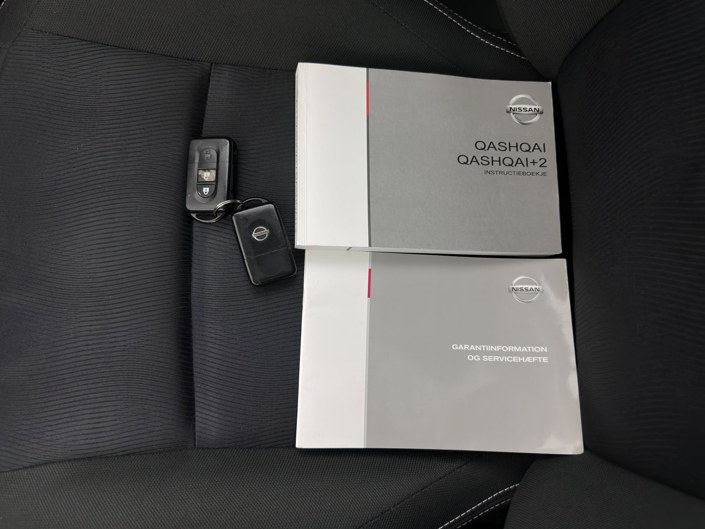 Nissan QASHQAI+2 2.0 Tekna [7-Pers.] *PANO | XENON | BOSE-SOUND | HEATED-COMFORTSEATS | CAMERA | NAVI-FULLMAP | PRIVACY-GLASS | ECC | PDC | CRUISE | 17''ALU | TOWBAR*