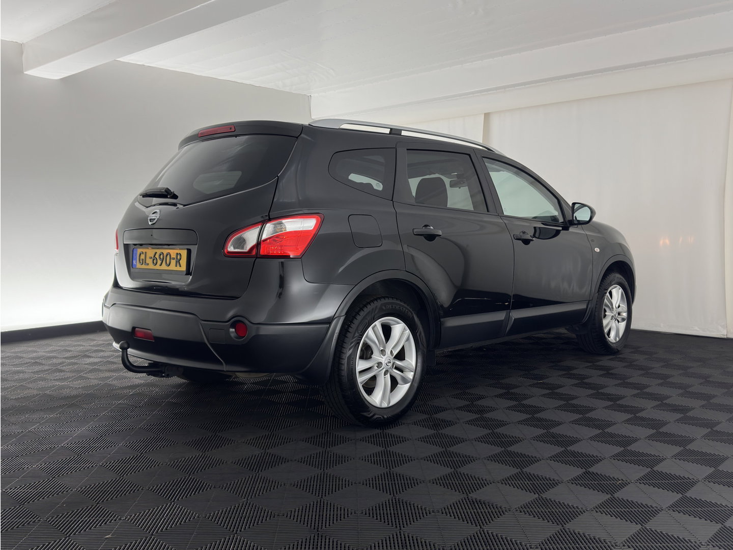 Nissan QASHQAI+2 2.0 Tekna [7-Pers.] *PANO | XENON | BOSE-SOUND | HEATED-COMFORTSEATS | CAMERA | NAVI-FULLMAP | PRIVACY-GLASS | ECC | PDC | CRUISE | 17''ALU | TOWBAR*