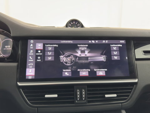 Porsche Cayenne Coupé 3.0 E-Hybrid (Plug-in) Aut. *PANO | HEAD-UP | SPORT-CHRONO | LEATHER | FULL-LED | TOP-VIEW | AIR-SUSPENSION | BOSE-SOUND | HEATED-COMFORTSEATS | NAVI-FULLMAP | PRIVACY-GLASS | SHIFT-PADDLES | ECC | PDC | 21''ALU*