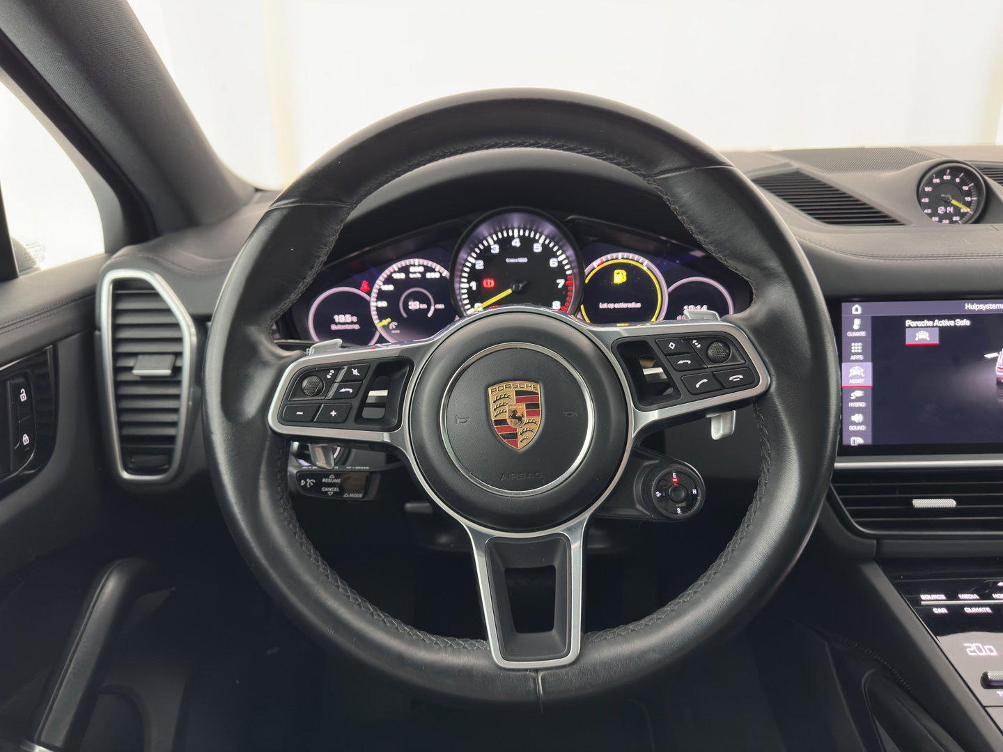Porsche Cayenne Coupé 3.0 E-Hybrid (Plug-in) Aut. *PANO | HEAD-UP | SPORT-CHRONO | LEATHER | FULL-LED | TOP-VIEW | AIR-SUSPENSION | BOSE-SOUND | HEATED-COMFORTSEATS | NAVI-FULLMAP | PRIVACY-GLASS | SHIFT-PADDLES | ECC | PDC | 21''ALU*