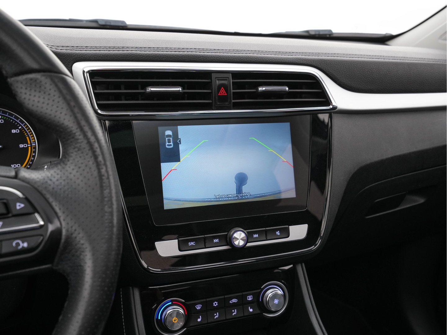 MG ZS EV Luxury 45 kWh {SoH-87%} (INCL-BTW) Aut. *PANO | LEATHER | CCS-FASTLOADER | KEYLESS | NAVI-FULLMAP | ADAPTIVE-CRUISE | CAMERA | HEATED-SPORTSEATS | CARPLAY | BLINDSPOT | DAB | LANE-ASSIST | 17''ALU*
