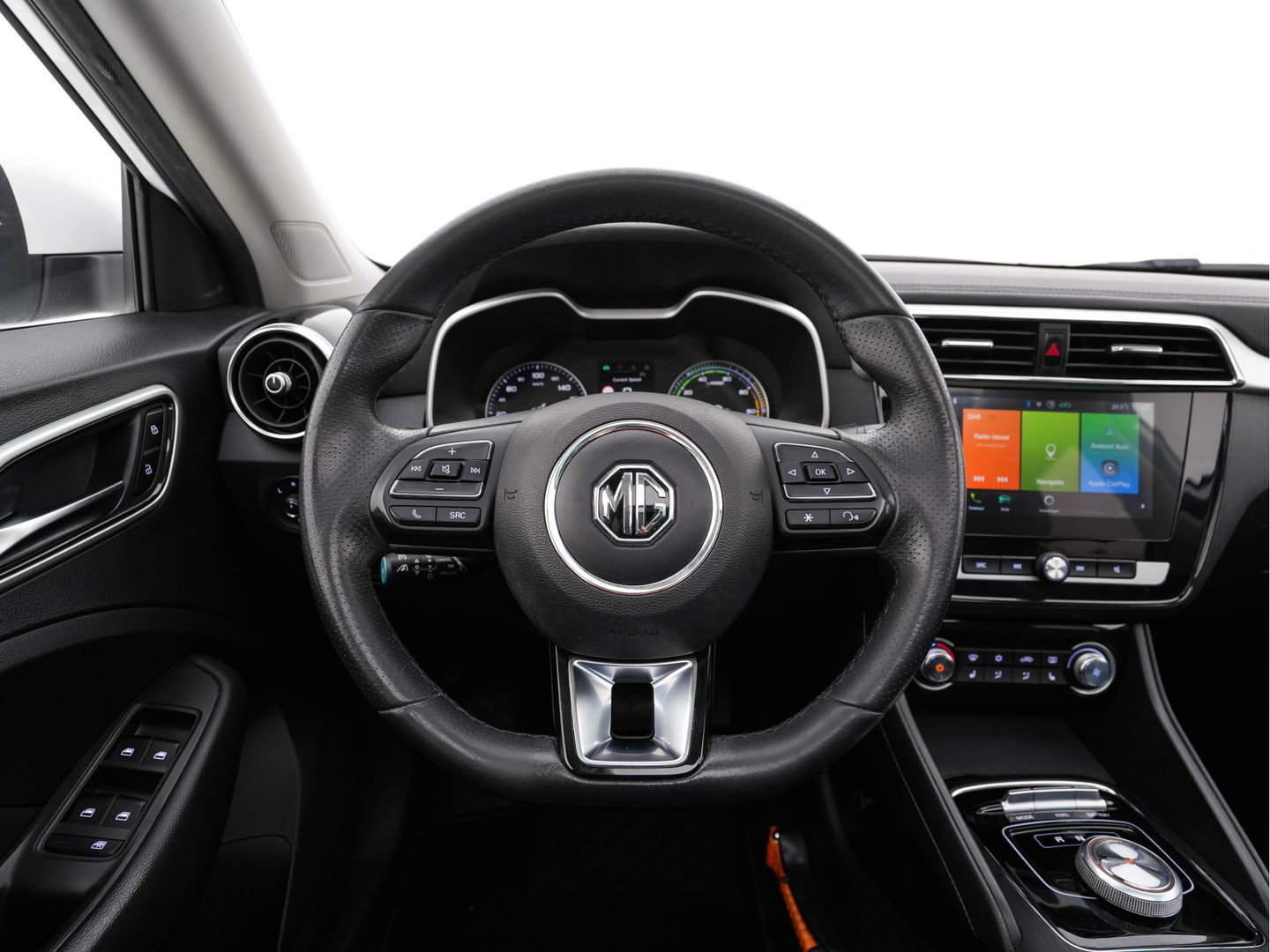 MG ZS EV Luxury 45 kWh {SoH-87%} (INCL-BTW) Aut. *PANO | LEATHER | CCS-FASTLOADER | KEYLESS | NAVI-FULLMAP | ADAPTIVE-CRUISE | CAMERA | HEATED-SPORTSEATS | CARPLAY | BLINDSPOT | DAB | LANE-ASSIST | 17''ALU*