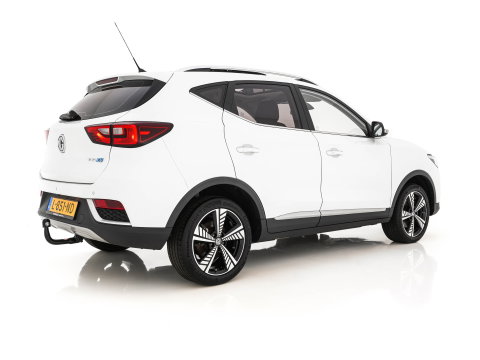 MG ZS EV Luxury 45 kWh {SoH-87%} (INCL-BTW) Aut. *PANO | LEATHER | CCS-FASTLOADER | KEYLESS | NAVI-FULLMAP | ADAPTIVE-CRUISE | CAMERA | HEATED-SPORTSEATS | CARPLAY | BLINDSPOT | DAB | LANE-ASSIST | 17''ALU*