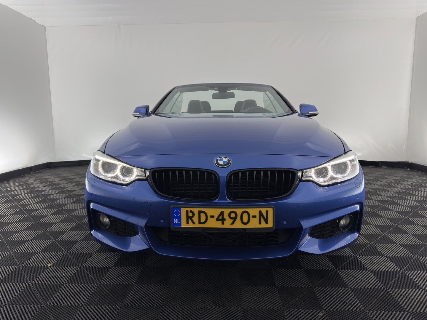BMW 4 Serie Cabrio 420i M Sport Aut. *HEAD-UP | LEATHER | XENON | AIR-SCARF | MEMORY-PACK | HIFI-SOUND | HEATED-SPORTSEATS |  NAVI-FULLMAP | ECC | PDC | CRUISE | 19''ALU | TOWBAR*