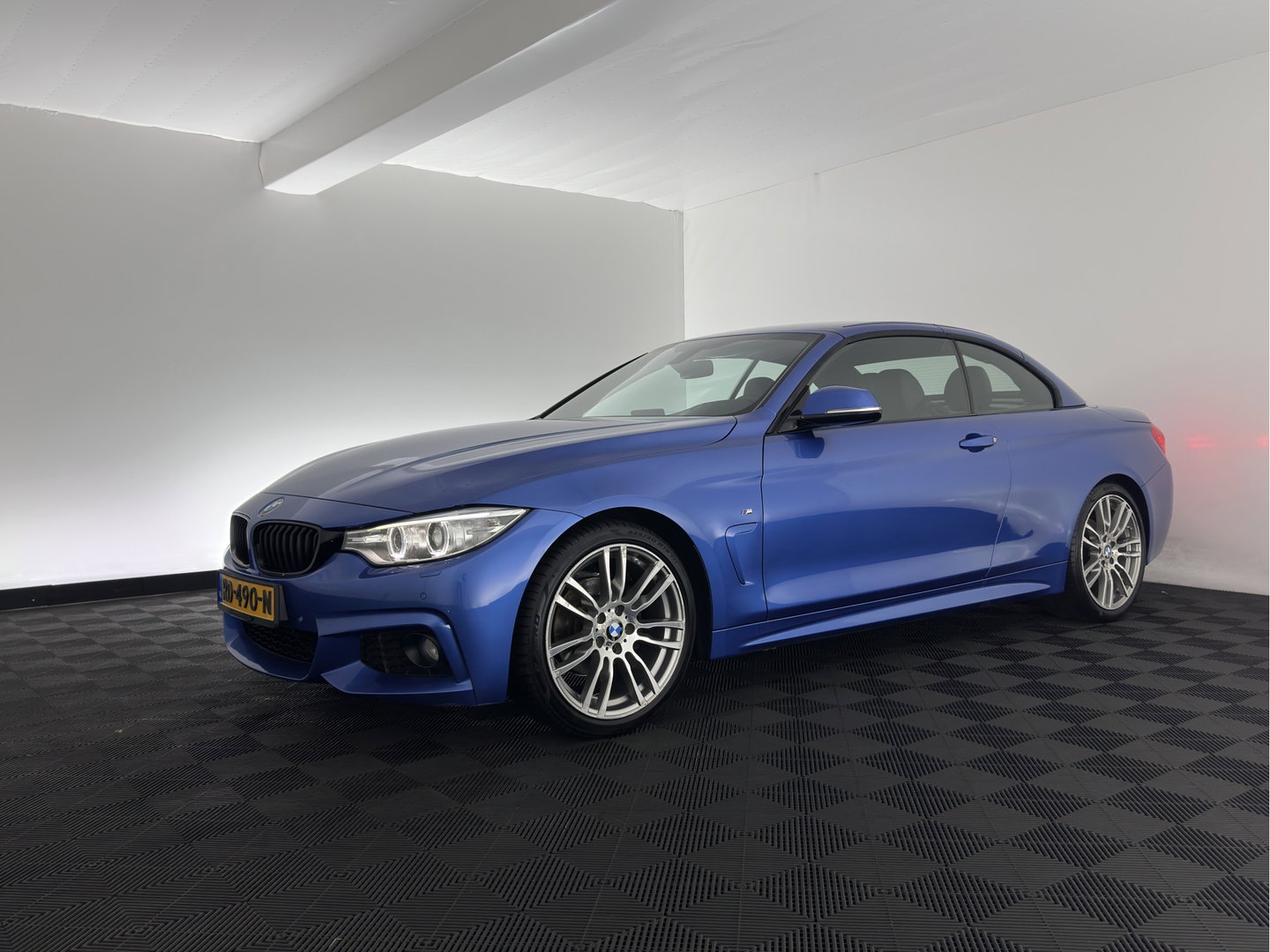 BMW 4 Serie Cabrio 420i M Sport Aut. *HEAD-UP | LEATHER | XENON | AIR-SCARF | MEMORY-PACK | HIFI-SOUND | HEATED-SPORTSEATS |  NAVI-FULLMAP | ECC | PDC | CRUISE | 19''ALU | TOWBAR*