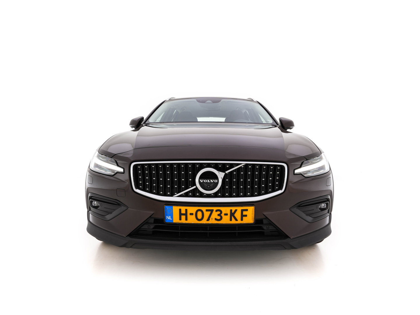 Volvo V60 Cross Country 2.0 D4 AWD Pro Aut. *LEATHER | FULL-LED | HARMAN/KARDON | MEMORY-PACK | BLIND-SPOT | DIGI-COCKPIT | HEATED-COMFORTSEATS | CAMERA | DIGI-COCKPIT | ECC | PDC | CRUISE | 18''ALU | TOWBAR*