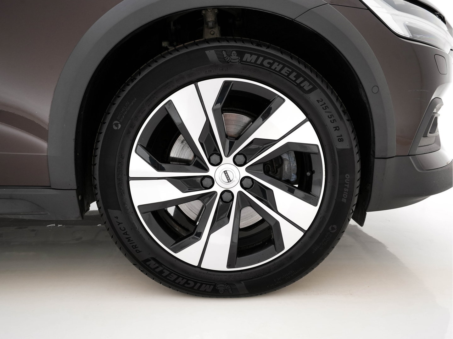 Volvo V60 Cross Country 2.0 D4 AWD Pro Aut. *LEATHER | FULL-LED | HARMAN/KARDON | MEMORY-PACK | BLIND-SPOT | DIGI-COCKPIT | HEATED-COMFORTSEATS | CAMERA | DIGI-COCKPIT | ECC | PDC | CRUISE | 18''ALU | TOWBAR*