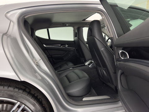 Porsche Panamera 3.0 S E-Hybrid (Plug-In) Aut. *PANO | LEATHER | XENON | HEATED-SPORTSEATS | MEMORY-PACK | BOSE-SOUND | AIR-SUSPENSION | NAVI-FULLMAP | CAMERA | PRIVACY-GLASS | SHIFTPADDLES | ECC | PDC | CRUISE | 20''ALU*