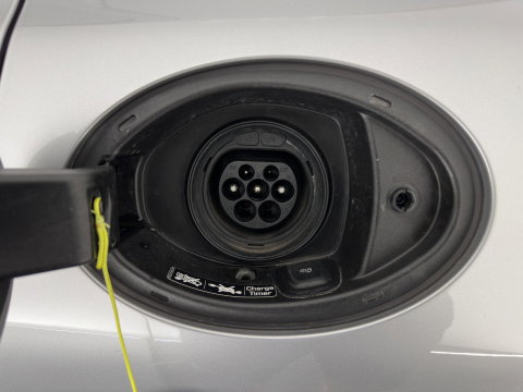 Porsche Panamera 3.0 S E-Hybrid (Plug-In) Aut. *PANO | LEATHER | XENON | HEATED-SPORTSEATS | MEMORY-PACK | BOSE-SOUND | AIR-SUSPENSION | NAVI-FULLMAP | CAMERA | PRIVACY-GLASS | SHIFTPADDLES | ECC | PDC | CRUISE | 20''ALU*