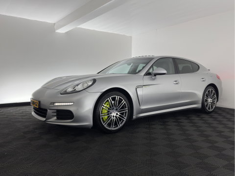 Porsche Panamera 3.0 S E-Hybrid (Plug-In) Aut. *PANO | LEATHER | XENON | HEATED-SPORTSEATS | MEMORY-PACK | BOSE-SOUND | AIR-SUSPENSION | NAVI-FULLMAP | CAMERA | PRIVACY-GLASS | SHIFTPADDLES | ECC | PDC | CRUISE | 20''ALU*