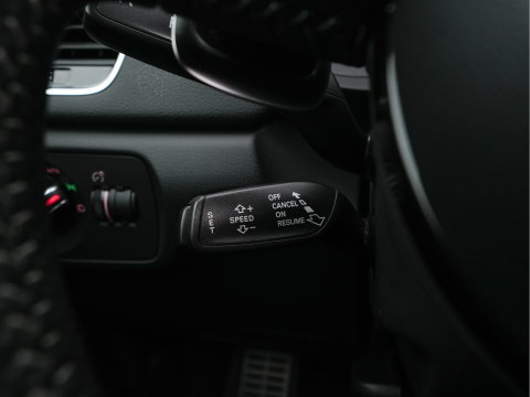 Audi Q3 2.5 TFSI RS Q3 Quattro Aut. *PANO | LEDER-ALCANTARA | FULL-LED | BOSE-AUDIO | NAVI-FULLMAP | CAMERA | HEATED-SPORTSEATS | SHIFTPADDLES | CRUISE | PRIVACY-GLASS | ECC | PDC | 19"ALU*