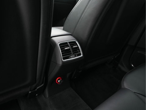 Audi Q3 2.5 TFSI RS Q3 Quattro Aut. *PANO | LEDER-ALCANTARA | FULL-LED | BOSE-AUDIO | NAVI-FULLMAP | CAMERA | HEATED-SPORTSEATS | SHIFTPADDLES | CRUISE | PRIVACY-GLASS | ECC | PDC | 19"ALU*