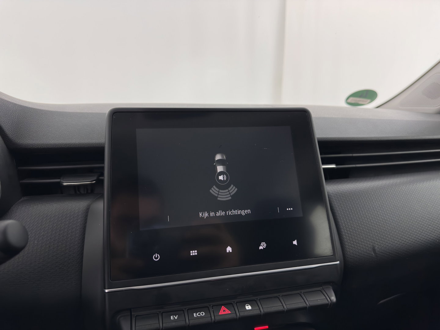 Renault Clio 1.6 E-Tech Hybrid 145 Equilibre (INCL-BTW) Aut. *FULL-LED | COMFORTSEATS | CARPLAY | KEYLESS | DAB+ | ECC | PDC | CRUISE | DIGI-COCKPIT | LANE-ASSIST |  TOWBAR*