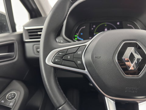 Renault Clio 1.6 E-Tech Hybrid 145 Equilibre (INCL-BTW) Aut. *FULL-LED | COMFORTSEATS | CARPLAY | KEYLESS | DAB+ | ECC | PDC | CRUISE | DIGI-COCKPIT | LANE-ASSIST |  TOWBAR*