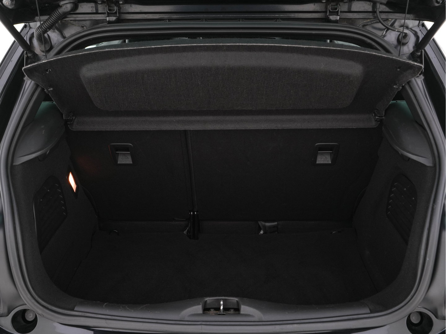 DS DS 3 1.6 BlueHDi Business *ALCANTARA-MICROFIBRE | SPORT-SEATS | ECC | PDC | CRUISE | PRIVACY-GLASS | 16''ALU*