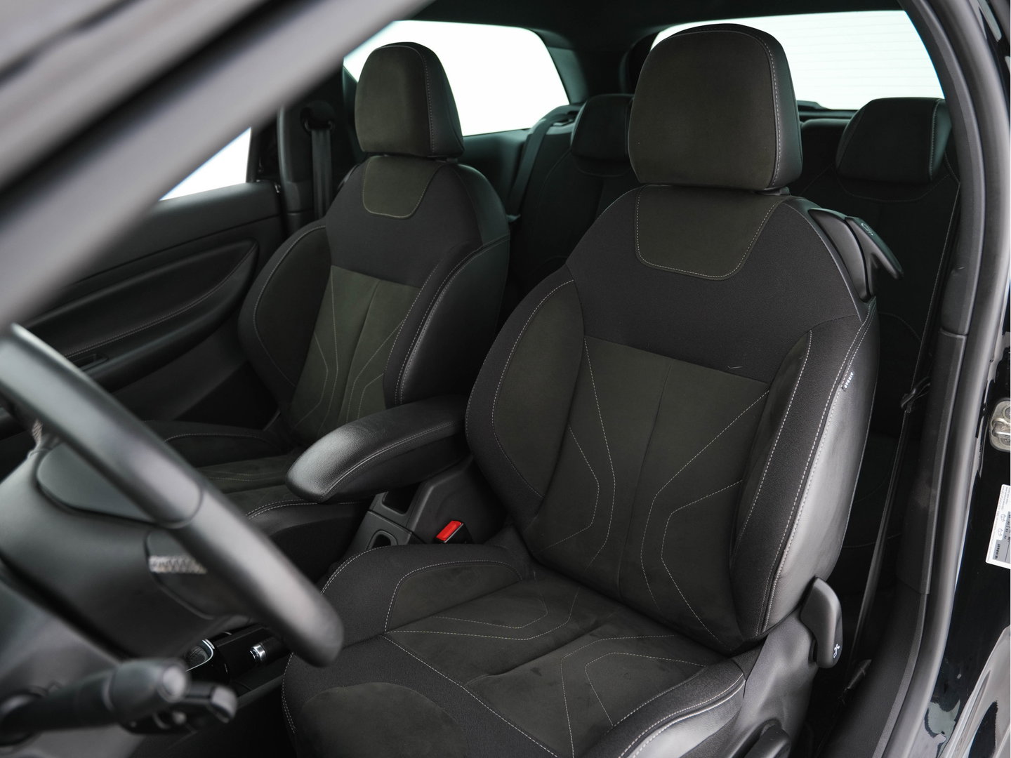 DS DS 3 1.6 BlueHDi Business *ALCANTARA-MICROFIBRE | SPORT-SEATS | ECC | PDC | CRUISE | PRIVACY-GLASS | 16''ALU*