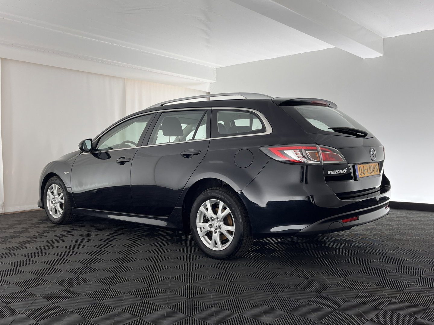 Mazda 6 Sportbreak 2.2 CiTD Business *AIRCO | CRUISE | COMFORT-SEATS | RADIO-CD/MP3 | 16''ALU*