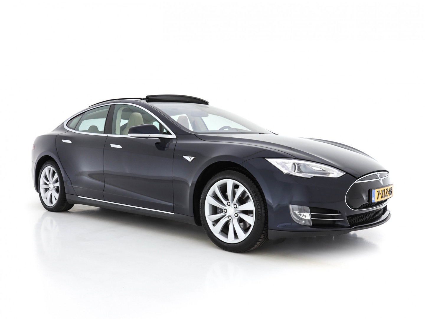 Tesla Model S 85 Base [ 3-Fase-11kW ] (INCL-BTW) *PANO | KEYLESS | LEATHER | NAVI-FULLMAP | FULL-LED | CAMERA | DAB | CRUISE | HEATED-COMFORTSEATS | ECC | PDC | WOODEN-INLAY | DIGI-COCKPIT | MEMORY-PACK |  19"ALU*