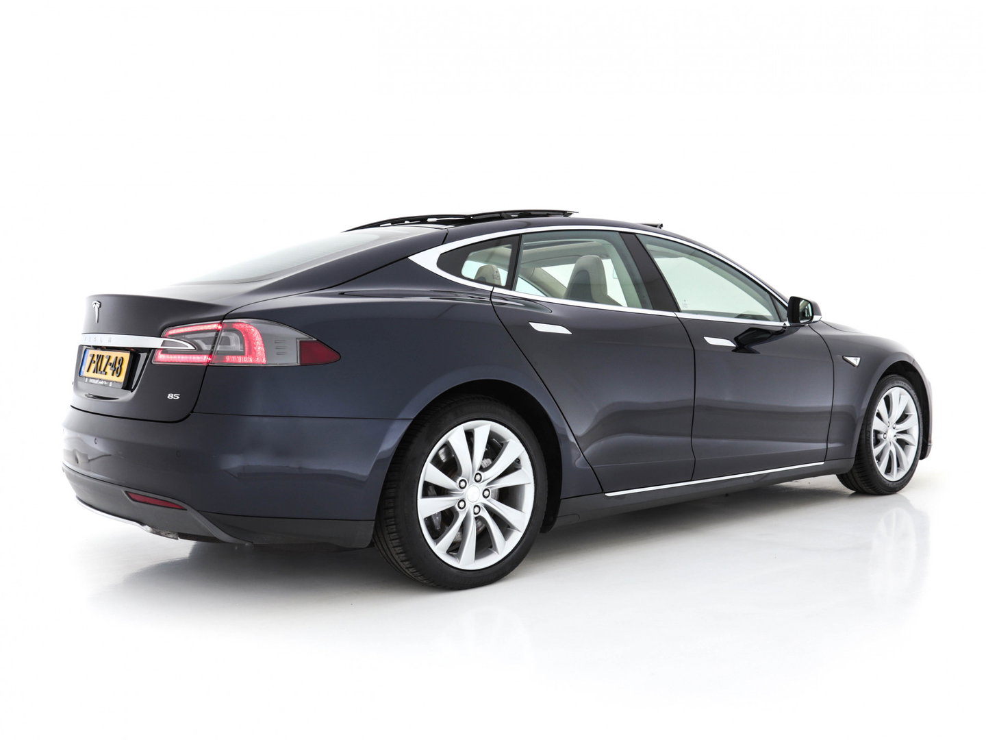 Tesla Model S 85 Base [ 3-Fase-11kW ] (INCL-BTW) *PANO | KEYLESS | LEATHER | NAVI-FULLMAP | FULL-LED | CAMERA | DAB | CRUISE | HEATED-COMFORTSEATS | ECC | PDC | WOODEN-INLAY | DIGI-COCKPIT | MEMORY-PACK |  19"ALU*