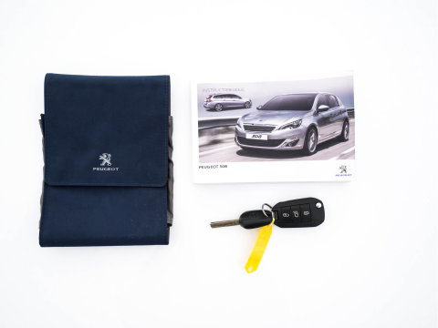 Peugeot 308 SW 1.6 BlueHDI Blue Lease Executive [⚠️] *PANO | NAVI-FULLMAP | ECC | PDC | CRUISE | CAMERA | TOWBAR | COMFORT-SEATS | 16''ALU*