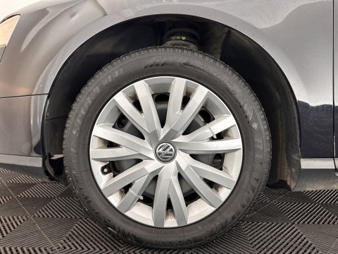 Volkswagen Passat 2.0 FSI Highline Aut. *NAVI-FULLMAP | LEATHER-ALCANTARA | SPORT-SEATS | ECC | HEATED-SEATS | PDC | CRUISE*