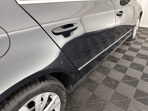 Volkswagen Passat 2.0 FSI Highline Aut. *NAVI-FULLMAP | LEATHER-ALCANTARA | SPORT-SEATS | ECC | HEATED-SEATS | PDC | CRUISE*