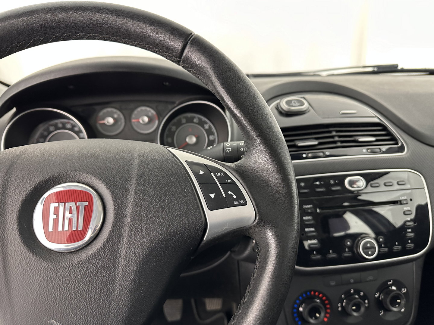Fiat Punto Evo 1.3 M-Jet Street *AIRCO | CRUISE | COMFORT-SEATS | RADIO-CD/MP3 | 15''ALU*