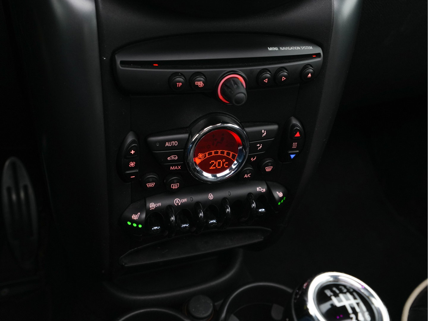 MINI Countryman 2.0 Cooper SD ALL4 Pepper *PANO | LEATHER | BI-XENON | NAVI-FULLMAP | HEATED-COMFORTSEATS | ECC | HEATED-SEATS | PDC | CRUISE | TOWBAR | 17''ALU*