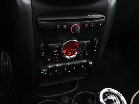 MINI Countryman 2.0 Cooper SD ALL4 Pepper *PANO | LEATHER | BI-XENON | NAVI-FULLMAP | HEATED-COMFORTSEATS | ECC | HEATED-SEATS | PDC | CRUISE | TOWBAR | 17''ALU*