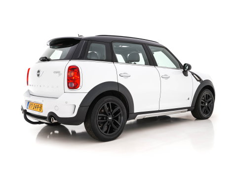 MINI Countryman 2.0 Cooper SD ALL4 Pepper *PANO | LEATHER | BI-XENON | NAVI-FULLMAP | HEATED-COMFORTSEATS | ECC | HEATED-SEATS | PDC | CRUISE | TOWBAR | 17''ALU*