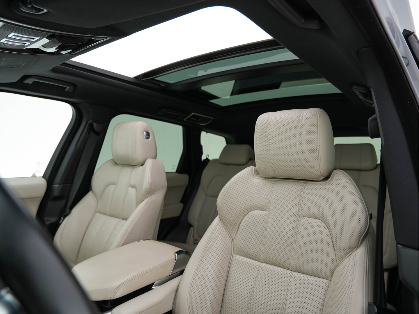 Land Rover Range Rover Sport 3.0 SDV6 HEV Autobiography Dynamic AWD Aut. *PANO | LEATHER | BI-XENON | TOPVIEW | BLINDSPOT | MEMORY-PACK | NAVI-FULLMAP | CRUISE | SPORT-SEATS | DIGI-COCKPIT | LANE-ASSIST | TOWBAR |  21"ALU *