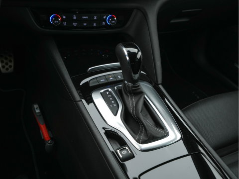 Opel Insignia Sports Tourer 2.0 Turbo GS-Sport-Line Aut. *FULL-LEATHER | BOSE-SOUND | HEAD-UP | ADAPT.CRUISE | FULL-LED | MEMORY-PACK | SPORT/HEATED/COOLED/MASSAGE-SEATS  | NAVI-FULLMAP | GREY-WRAPPED | KEYLESS | CAMERA | CARPLAY | LANE-ASSIST
