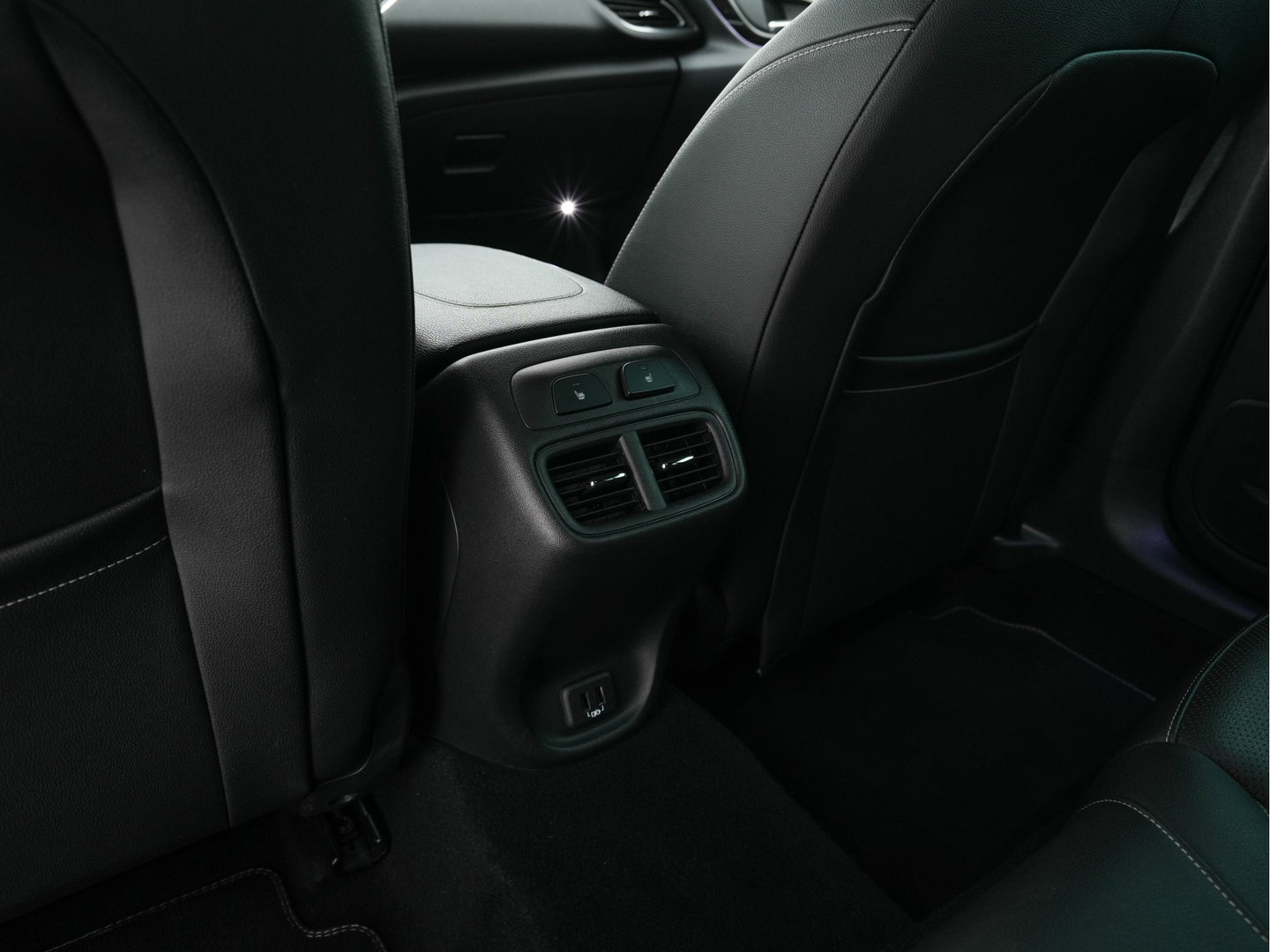 Opel Insignia Sports Tourer 2.0 Turbo GS-Sport-Line Aut. *FULL-LEATHER | BOSE-SOUND | HEAD-UP | ADAPT.CRUISE | FULL-LED | MEMORY-PACK | SPORT/HEATED/COOLED/MASSAGE-SEATS  | NAVI-FULLMAP | GREY-WRAPPED | KEYLESS | CAMERA | CARPLAY | LANE-ASSIST
