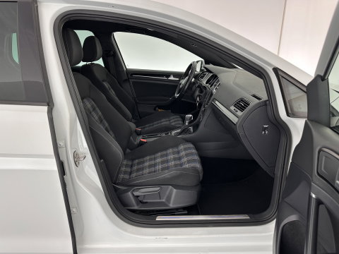 Volkswagen Golf 1.4 TSI GTE Aut. *FULL-LED | NAVI-FULLMAP | SPORTSEATS | DAB+  | ECC | SHIFTPADDLES | PARKPILOT | CRUISE | TOWBAR | 18''ALU*