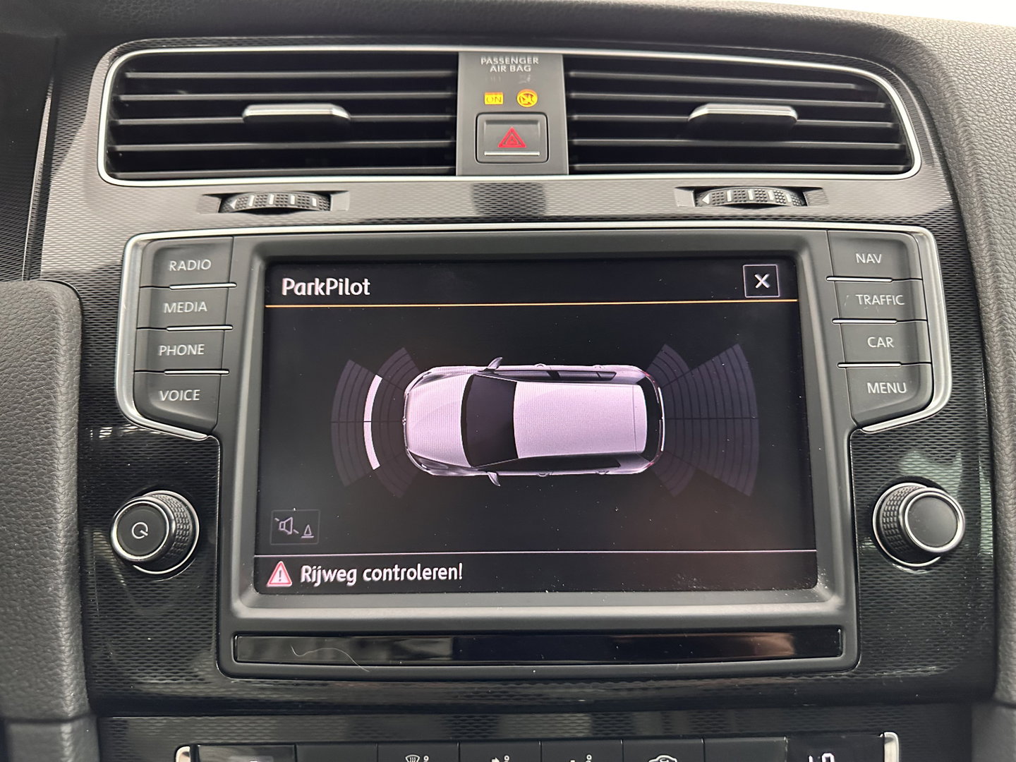 Volkswagen Golf 1.4 TSI GTE Aut. *FULL-LED | NAVI-FULLMAP | SPORTSEATS | DAB+  | ECC | SHIFTPADDLES | PARKPILOT | CRUISE | TOWBAR | 18''ALU*