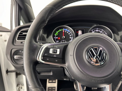 Volkswagen Golf 1.4 TSI GTE Aut. *FULL-LED | NAVI-FULLMAP | SPORTSEATS | DAB+  | ECC | SHIFTPADDLES | PARKPILOT | CRUISE | TOWBAR | 18''ALU*